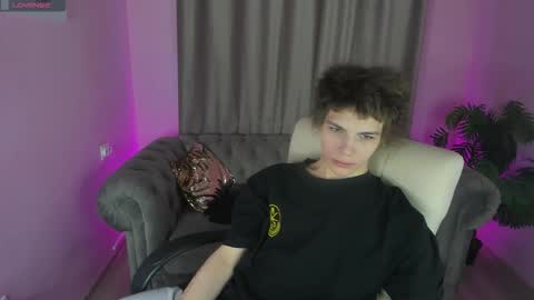 Snapshot of whiterabbit342 chatting on February 2026 01:39:01 PM Geoffrey online show from February 2026 01:39:01 PM