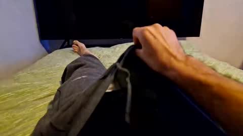 whoknowssomeone online show from November 2025 05:13:01 PM