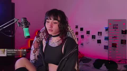 iggy iggz online show from October 2025 12:44:02 AM