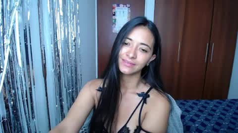Snapshot of wifhot chatting on June 2026 09:20:01 AM Ilauren online show from June 2026 09:20:01 AM