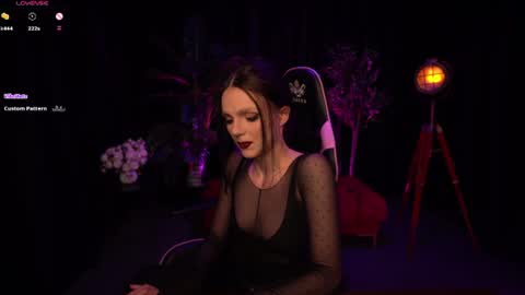 Snapshot of wild_alice_me chatting on June 2026 03:55:01 PM Alice online show from June 2026 03:55:01 PM