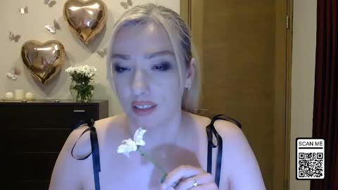 Snapshot of wild_silk_desire chatting on April 2026 08:57:02 PM Alina online show from April 2026 08:57:02 PM