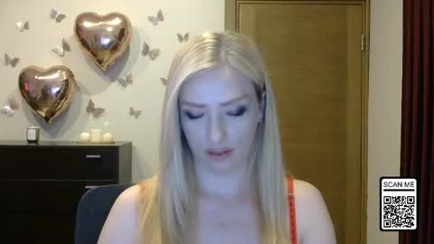 Snapshot of wild_silk_desire chatting on June 2026 03:38:02 PM Alina online show from June 2026 03:38:02 PM