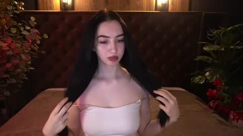 Alena online show from April 2026 06:13:01 AM