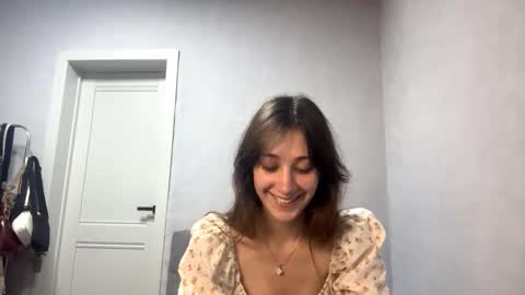 wildpeachh online show from October 2025 07:58:02 PM