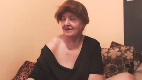 Snapshot of wildredcat chatting on June 2026 06:17:02 PM WildRedCat online show from June 2026 06:17:02 PM