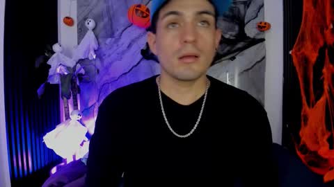 William Steel online show from October 2025 04:24:01 AM