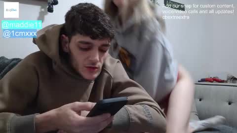 willy_est_95 online show from March 2026 11:00:02 PM