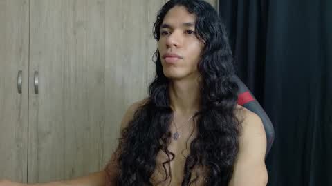 willy_veins online show from March 2026 12:17:01 AM