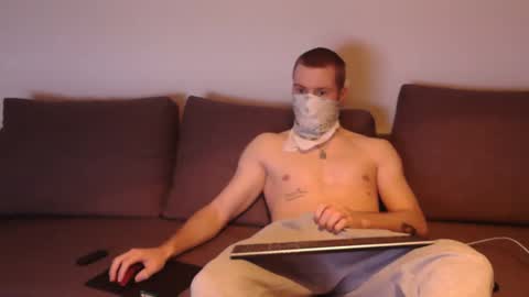 Snapshot of wolf021221 chatting on April 2026 11:51:02 AM wolf021221 online show from April 2026 11:51:02 AM