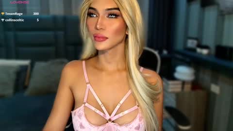 Julia online show from February 2026 02:53:01 AM