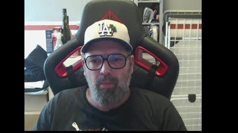 Adam online show from April 2026 04:04:01 PM