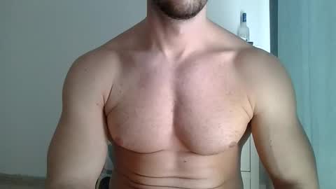 Snapshot of woolfiie chatting on March 2026 09:58:02 AM Wolfie online show from March 2026 09:58:02 AM