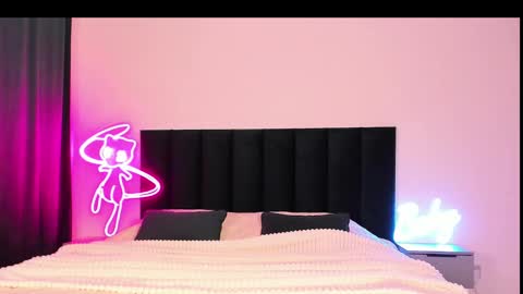 Snapshot of wowlovie666 chatting on March 2025 04:58:02 AM Emi online show from March 2025 04:58:02 AM