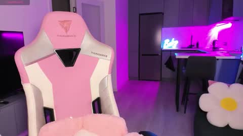 Snapshot of wowlovie666 chatting on September 2025 05:07:02 PM Emi online show from September 2025 05:07:02 PM