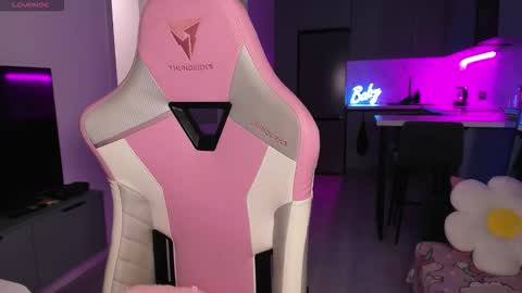 Snapshot of wowlovie666 chatting on October 2025 06:01:01 PM Emi online show from October 2025 06:01:01 PM