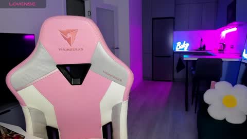 Emi online show from April 2026 05:10:01 AM