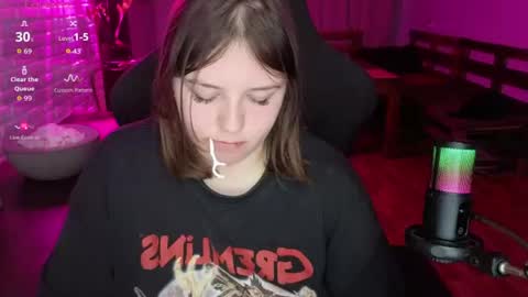 LOVE NERDS ONLY online show from June 2026 01:32:01 AM