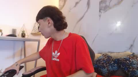 xandergrey8 online show from March 2026 07:18:02 PM