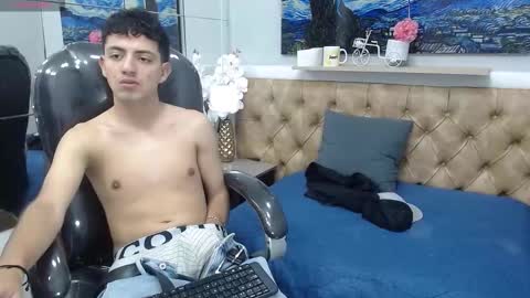 xebastwink online show from February 2026 08:48:02 PM