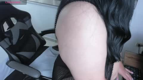 Snapshot of ximena_villan chatting on April 2026 12:10:01 PM X I M E N A online show from April 2026 12:10:01 PM