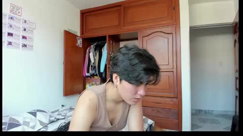 We are Lana. the one with short hair and vanessa girl with long hair online show from January 2025 07:09:02 PM