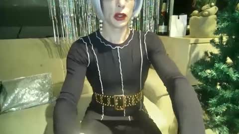 Wendy online show from December 2024 04:04:01 PM