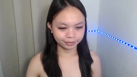 nathalie online show from March 2026 10:42:01 PM