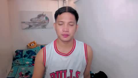 xsebastian19 online show from April 2026 05:18:01 PM