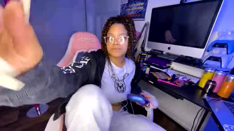 xStarGazingx online show from January 2026 05:22:01 AM