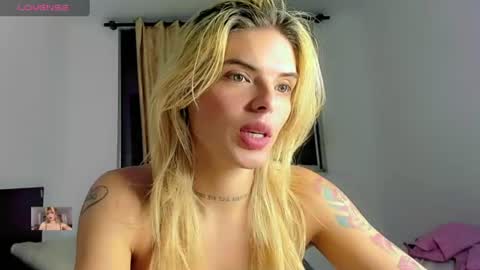 Snapshot of xthesexyboyx chatting on June 2026 07:30:01 AM Femboy Exotic online show from June 2026 07:30:01 AM