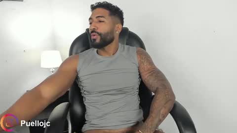 Snapshot of xtipp3r chatting on June 2026 12:03:02 PM Stipp3r online show from June 2026 12:03:02 PM