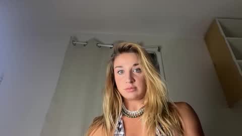 Snapshot of xxbabycheetahxx chatting on March 2026 04:40:02 AM xxbabycheetahxx online show from March 2026 04:40:02 AM