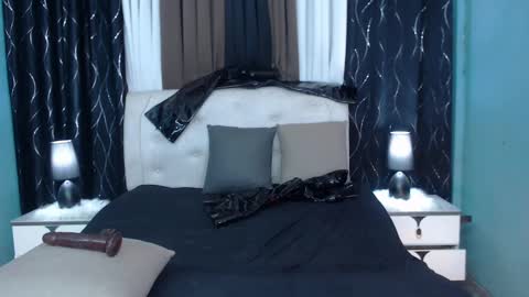 xxhuge_godesss_cockxx online show from December 2024 02:53:01 AM