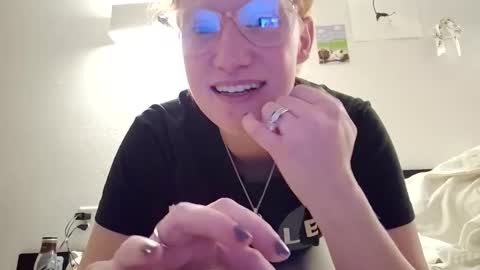 xxmariebliss online show from March 2026 12:39:02 PM