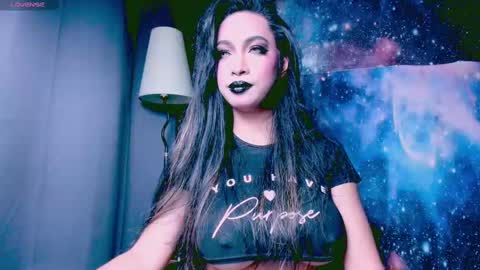Lara online show from February 2025 12:14:02 PM