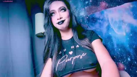 Lara online show from February 2025 01:59:02 AM