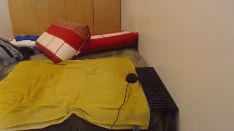 Ayanda online show from April 2026 03:17:02 PM