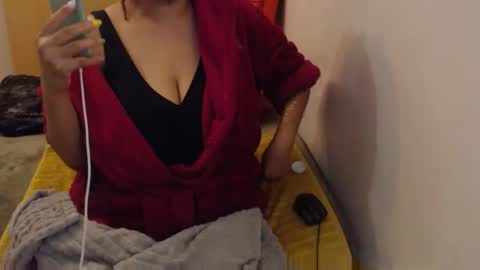 Ayanda online show from April 2026 03:47:02 PM