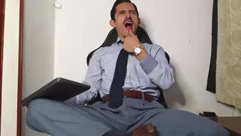 Snapshot of xxxhome_alonexxx chatting on February 2026 07:40:01 PM Kev online show from February 2026 07:40:01 PM