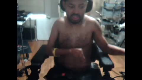 xxxonwheelz online show from September 2025 06:19:02 PM