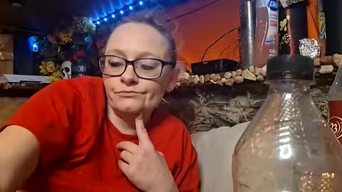 Snapshot of xxxqueenmandydickenz chatting on February 2026 09:08:01 AM XXXQueenMandyDickenz online show from February 2026 09:08:01 AM