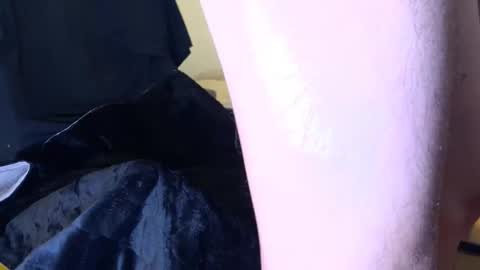 Snapshot of yaj___ chatting on November 2025 10:42:02 PM YAJ online show from November 2025 10:42:02 PM