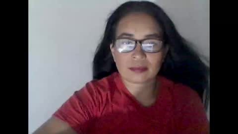 yakissmit online show from May 2026 07:52:01 PM