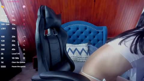 yan_nyan online show from November 2025 08:30:01 PM