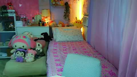 Snapshot of yang_audreylone chatting on July 2026 12:39:01 AM YANG AUDREY LONE online show from July 2026 12:39:01 AM