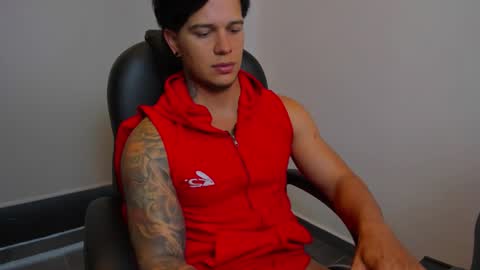 new here online show from December 2025 12:58:02 PM