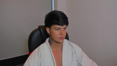 new here online show from December 2025 12:03:02 PM