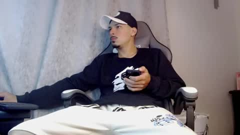 yankees online show from June 2026 12:21:02 PM
