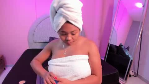 Snapshot of yeika_foxy chatting on July 2026 11:05:01 AM yeika_foxy online show from July 2026 11:05:01 AM